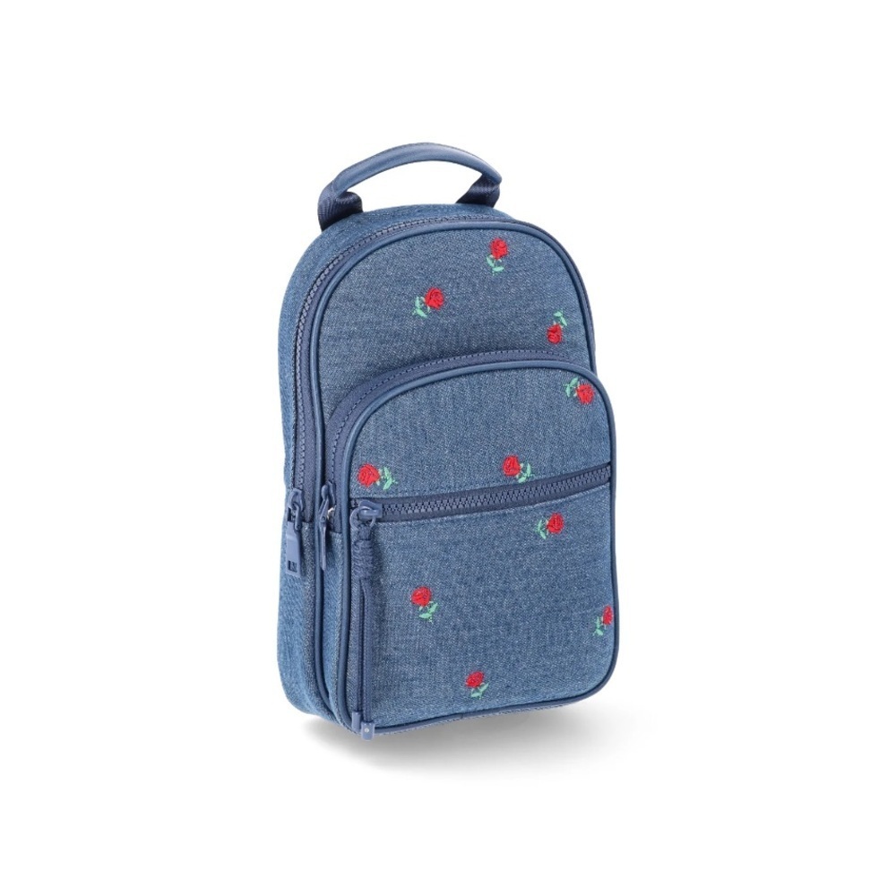 No boundaries Denim Blue tote Bag – New with Tags.               myp(27) - Picture 3 of 5